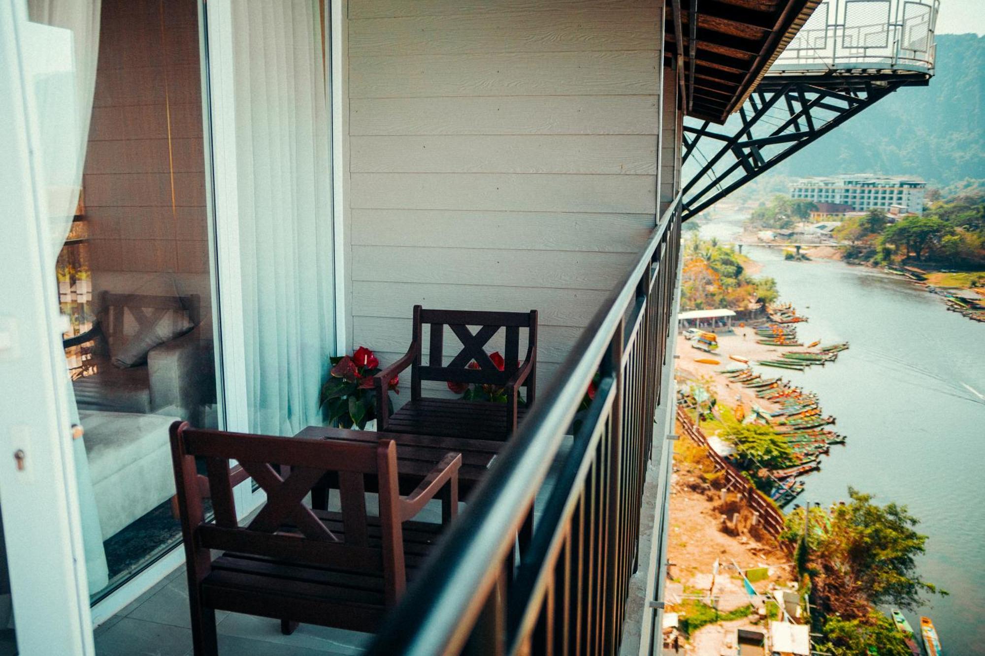 The Elephant Crossing Hotel Vang Vieng Exterior photo