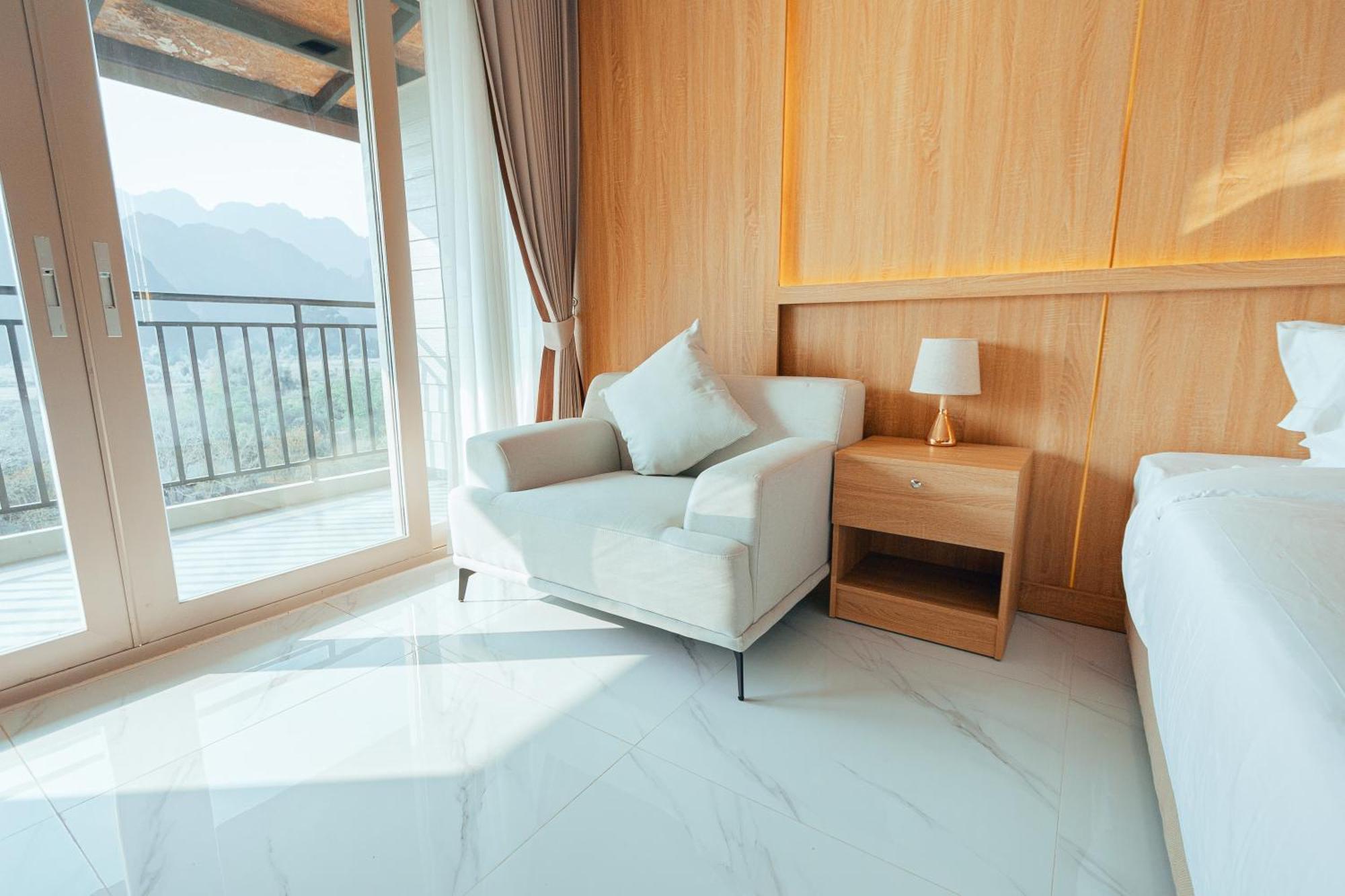 The Elephant Crossing Hotel Vang Vieng Exterior photo