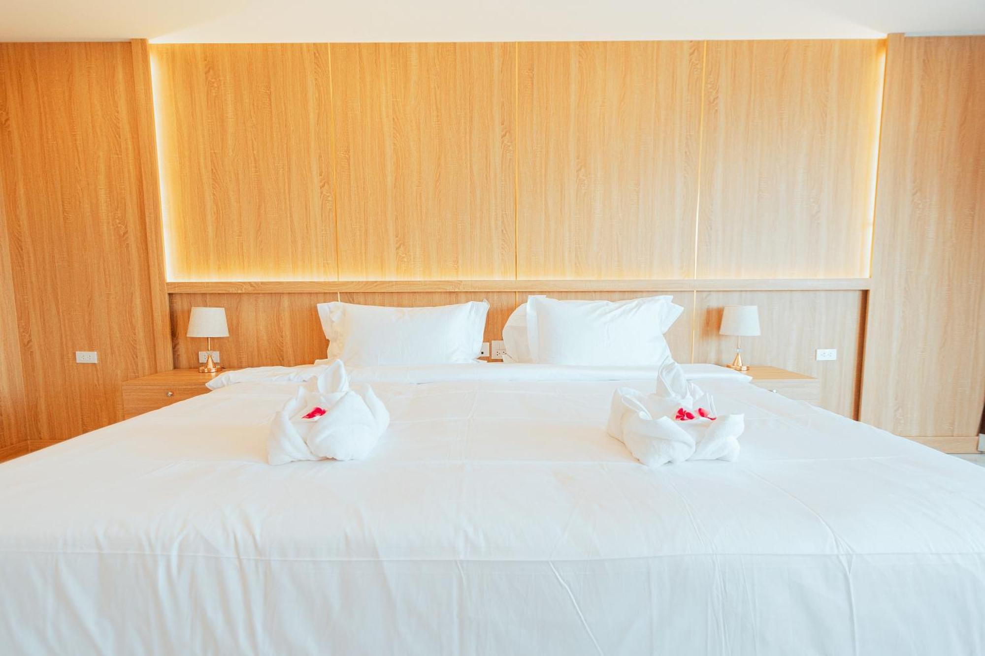 The Elephant Crossing Hotel Vang Vieng Exterior photo